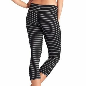 Athleta Chaturanga Stripes Capri Yoga Gym Pants